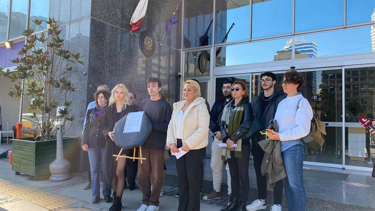 Türk öğrencilere vize işkencesi