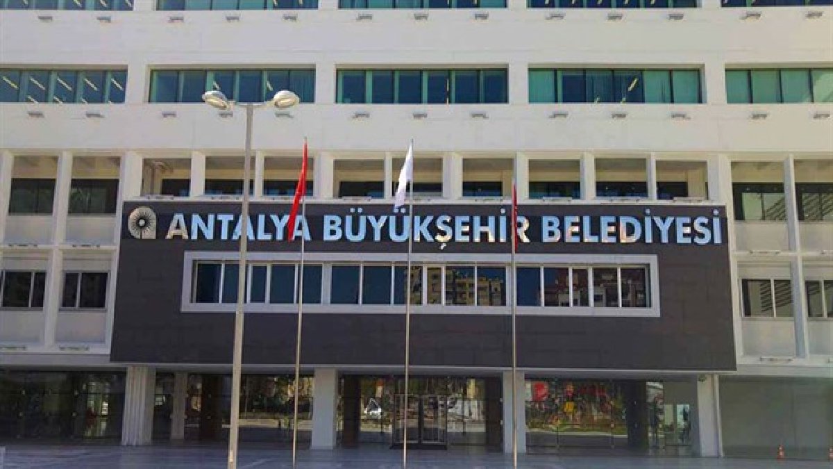 Antalya Büyükşehir Belediyesi'ne 75 memur alınacak! İşte başvuru tarihleri ve şartlar