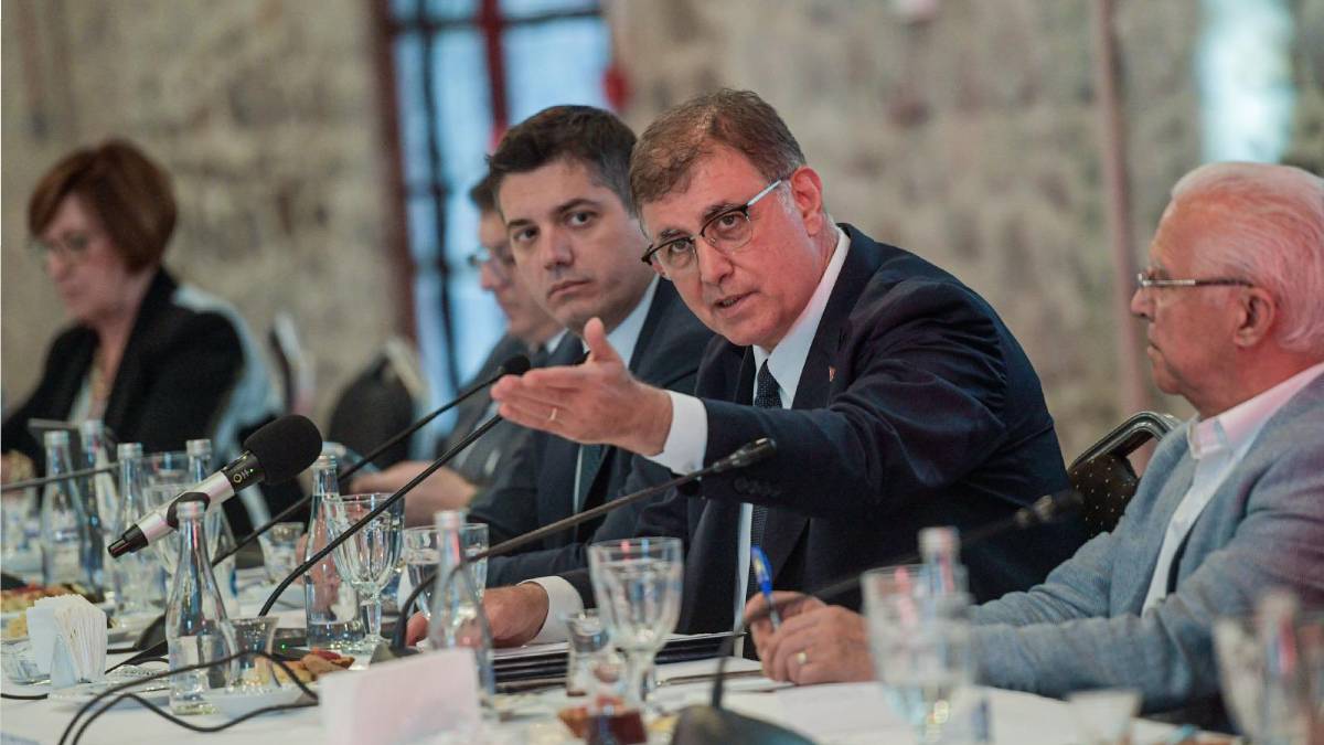 Başkan Tugay'dan kentin kalkınması için ortak akıl vurgusu