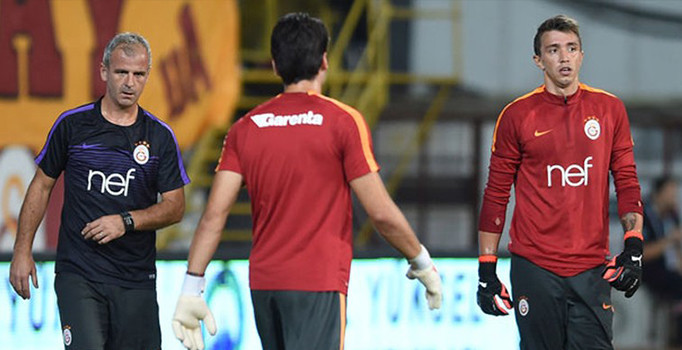Yeni antrenör maç öncesi Muslera'yı çalıştırmadı!