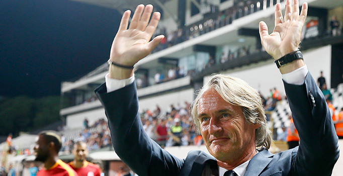 Ondan mutlusu yok! Riekerink takım oyunundan memnun...