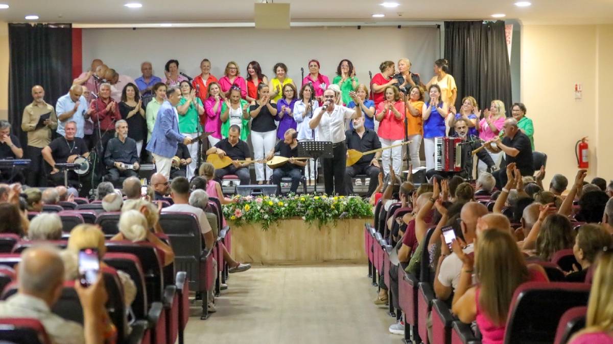 Bayraklı'da Türk Halk Müziği rüzgarı