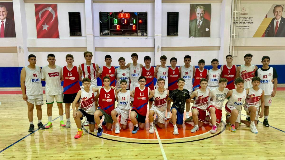 Giresun Belediyespor basketbolcuları turnuvada göz doldurdu