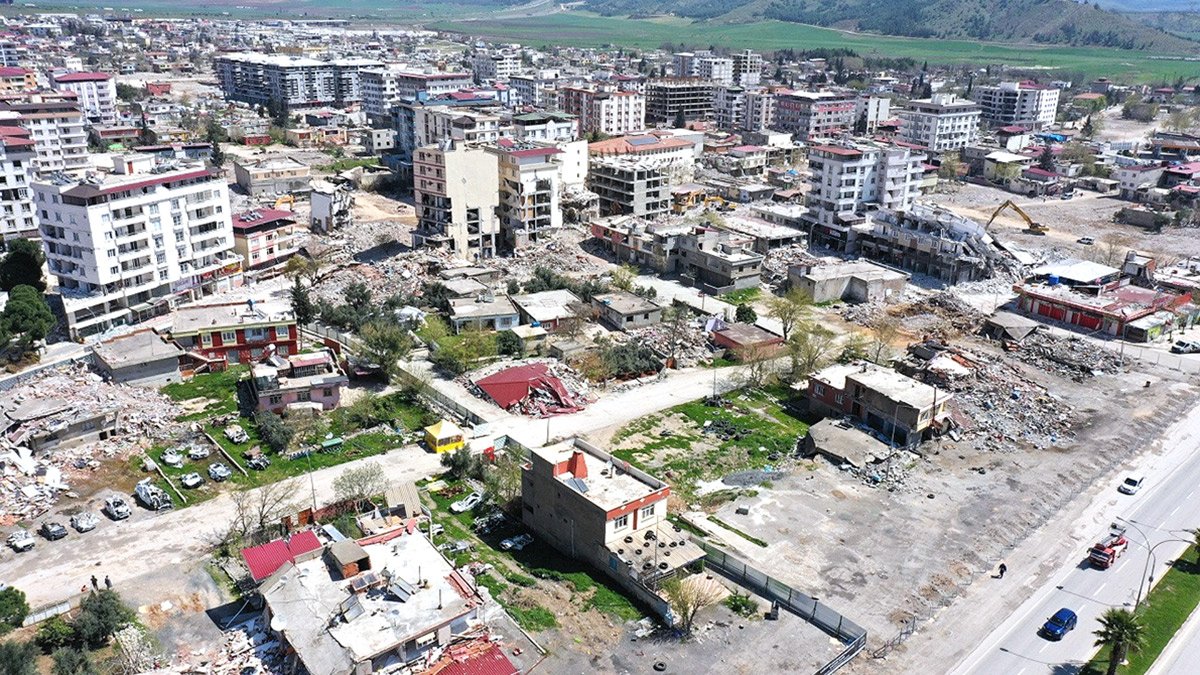 'Yerinde dönüşüm' inşaatı bitmeden depremzedenin kredisi başlıyor! Ev yok borç var