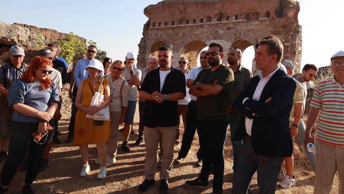 Başkan Yetişkin’le Efeler, bilimin ve kültürün kenti oluyor