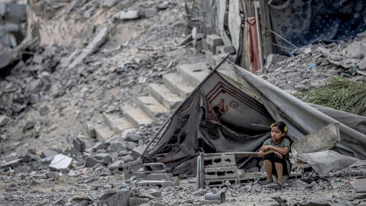 İsrail’in Gazze’ye saldırılarında en az 59 Filistinli hayatını kaybetti