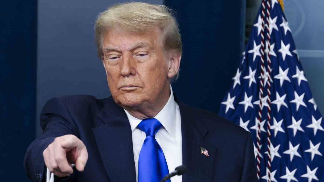 Trump: Hamaney'i aşağılık bir ölümden kurtardım