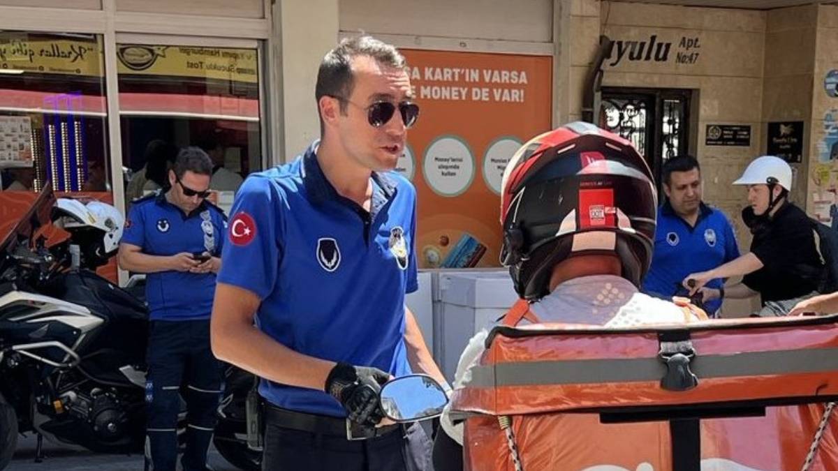 Sevgi yollarını kullanan motosiklet sürücülerine denetim