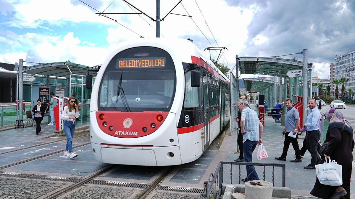 Samsun, bunu tartışıyor: Tramvay hattı, havalimanına uzatılmalı mı? Kentin sanayicileri harekete geçti