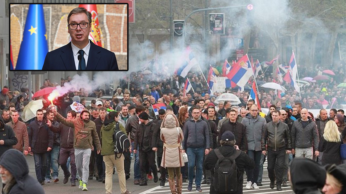 Sırbistan'da yüz binlerce öğrenci 12 yıllık Vuvic iktidarını protesto etti