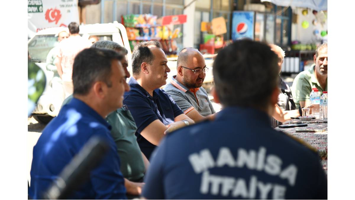 Başkan Dutlulu, Akhisar’daki yangın bölgesinde incelemelerde bulundu