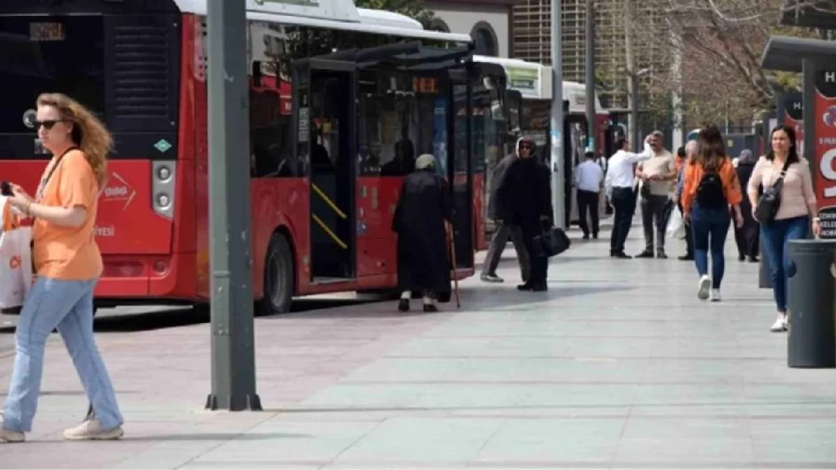 Toplu taşımada bir dönem tarih oluyor! Yarından itibaren hazırlıklı olun: Yeni uygulama dönemi başlıyor