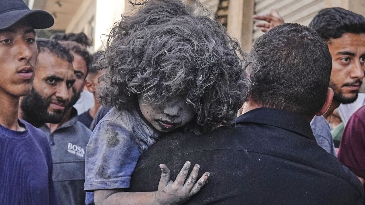 Gazze'de can kaybı 56 bin 531'e yükseldi