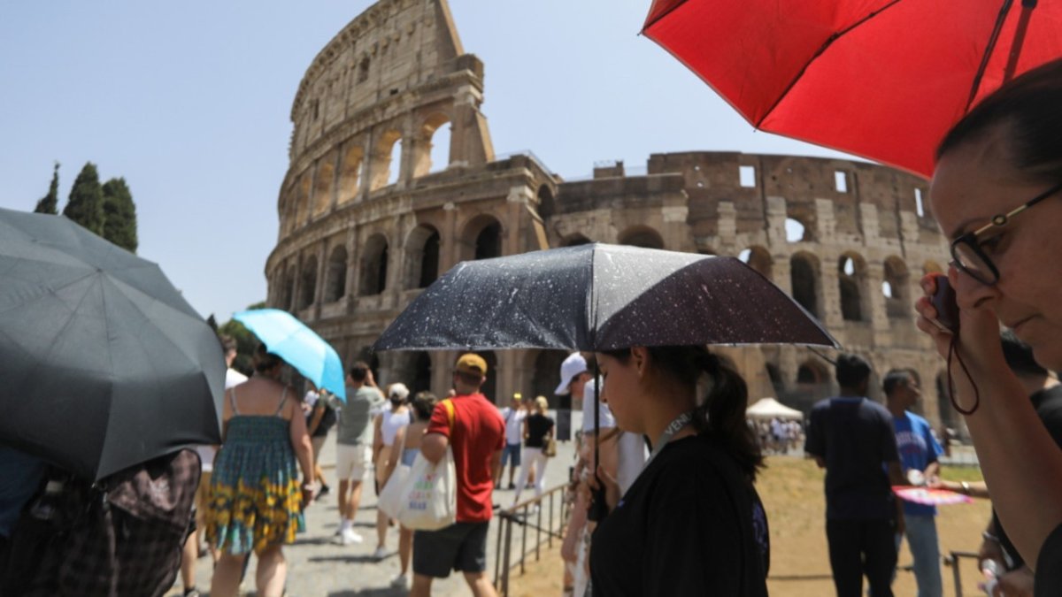 Avrupa 'ısı kubbesi' etkisi altında kavruluyor: 'Ölümler artabilir'