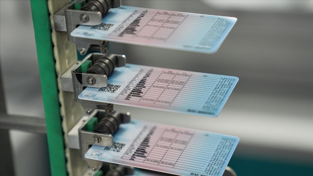 Milyonlarca ehliyet sahibinin dikkatine! Son bir ay: Sonunda binlerce liralık cezası var