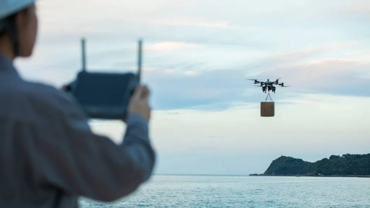 Bu drone bir insanı bile taşıyabilir! Tam 80 kilogram taşıyabiliyor: Fiyatı yarım milyon TL'den başlıyor