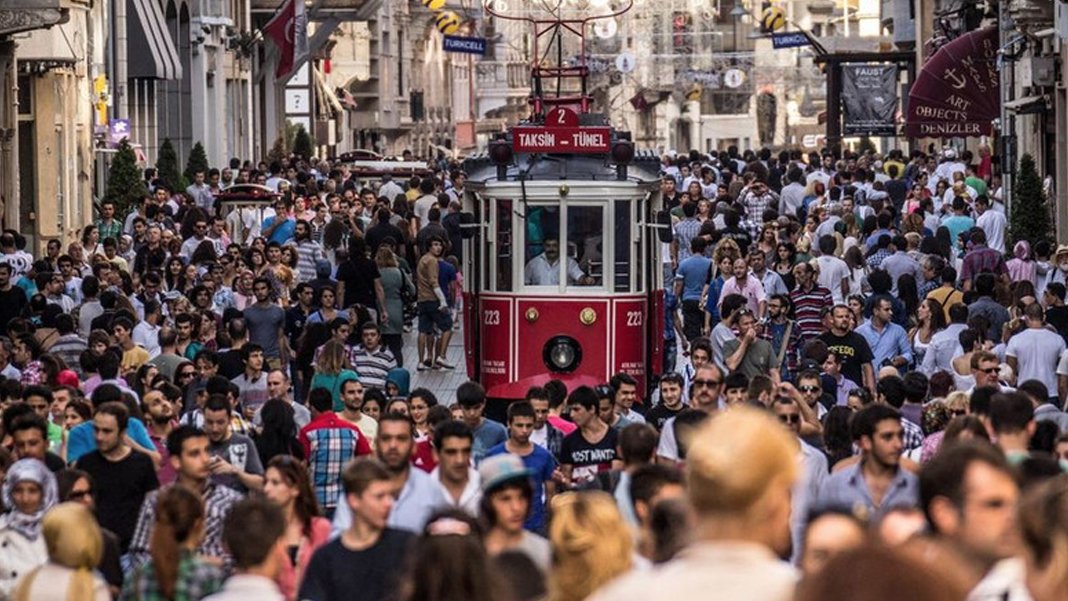 Vatandaşa 'hangi partiye oy vereceği' soruldu: CHP birinci, AK Parti takipte