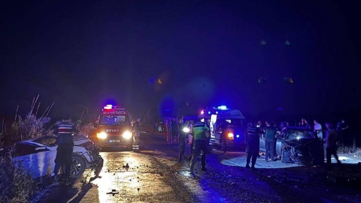 Balıkesir’de zincirleme kaza: 9 kişi yaralandı