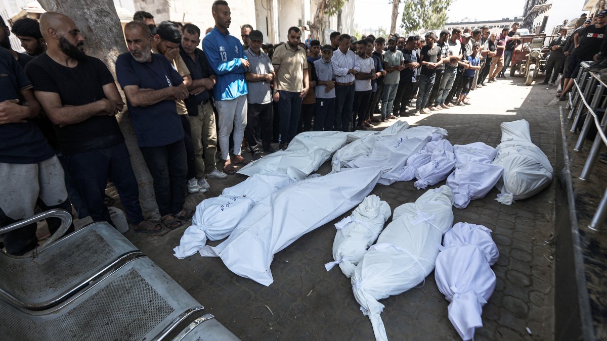 Gazze'de can kaybı 57 bin 130'a yükseldi