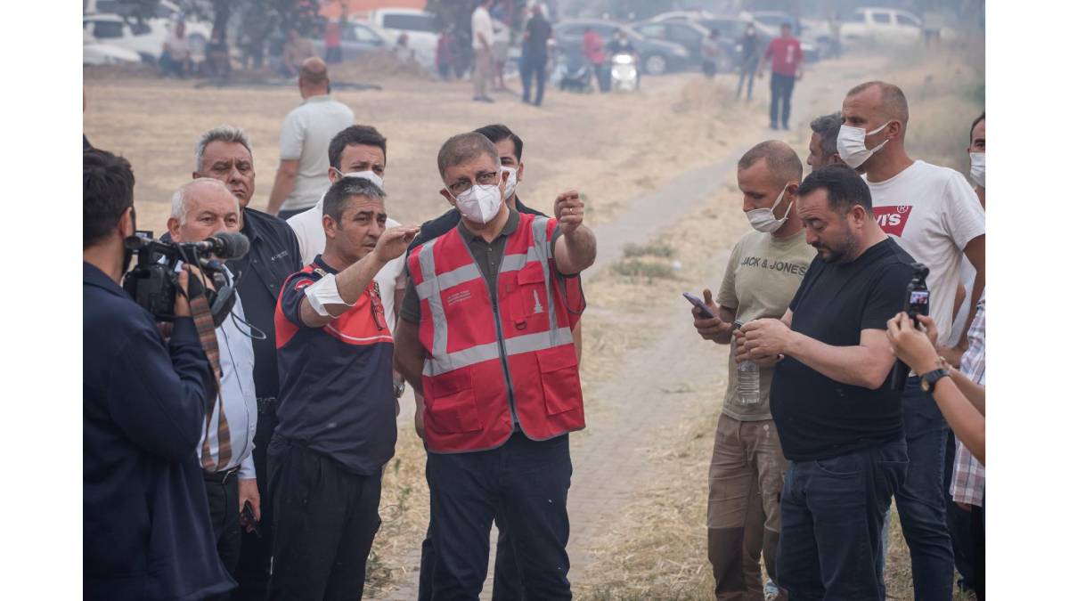 Başkan Tugay Ödemiş’te yangın bölgesinde