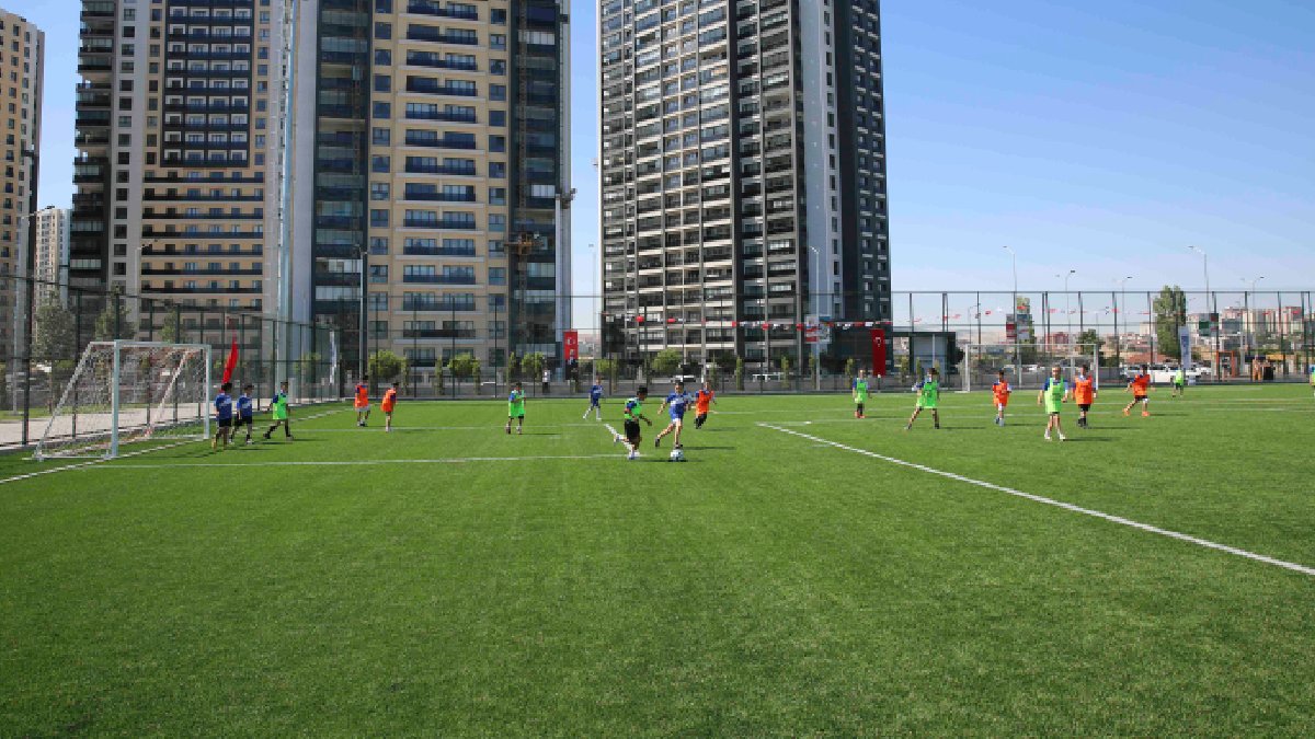 Ücretsiz futbol yaz kursları başladı