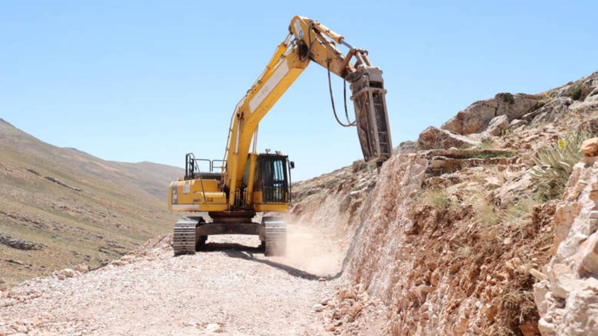 Büyükşehir yaylalarda yeni yollar açıyor