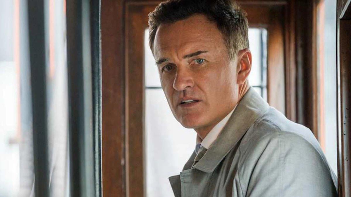 Oyuncu Julian McMahon hayatını kaybetti