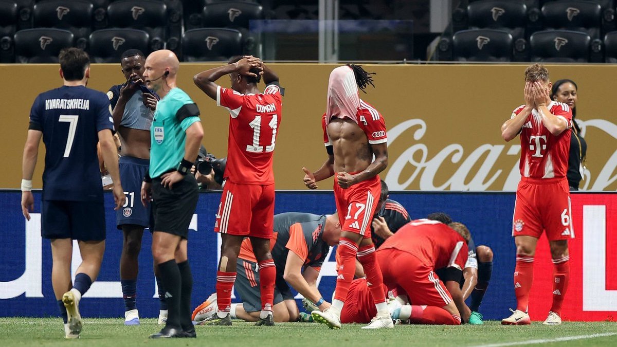 PSG - Bayern Münih maçında korkutan sakatlık: Ayak bileği kırıldı