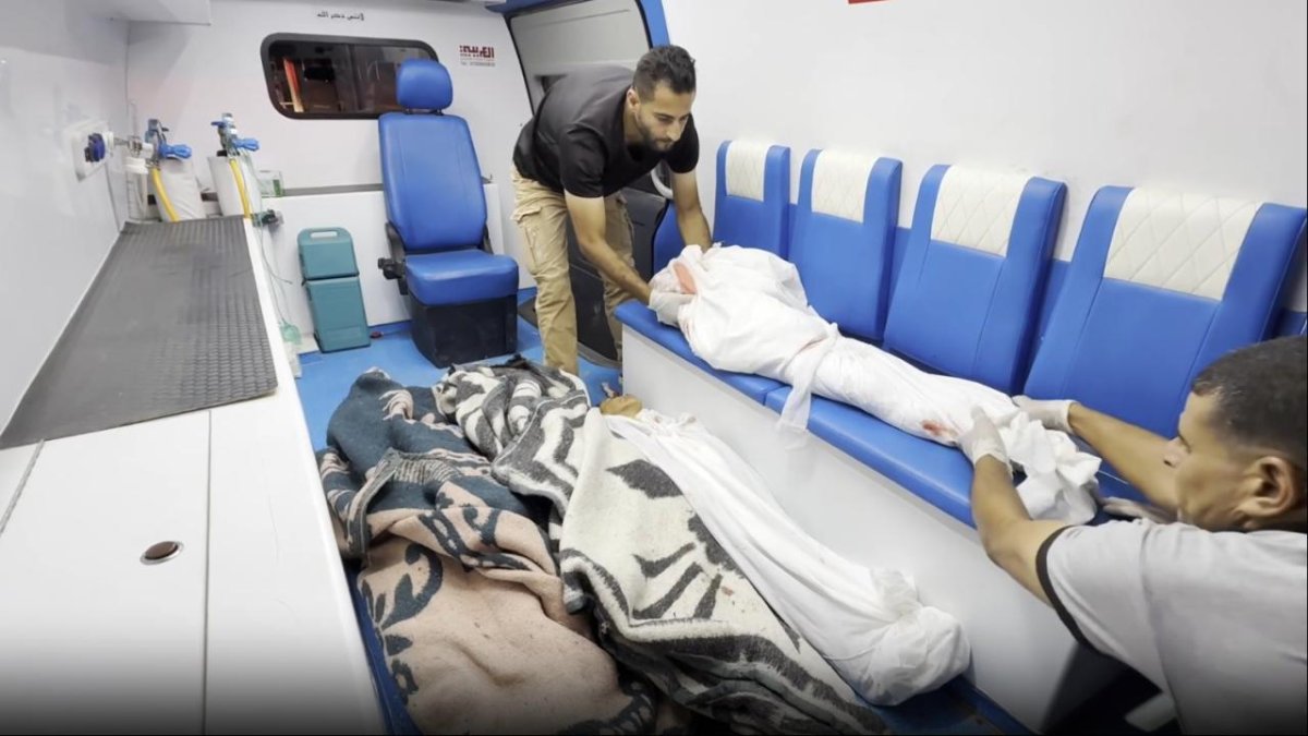 İsrail, Gazze’de çadırları vurdu: 4’ü çocuk 65 Filistinli hayatını kaybetti