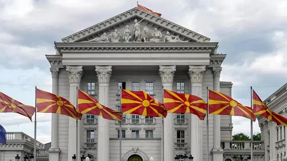 Kuzey Makedonya'da bekarlardan vergi alınacak