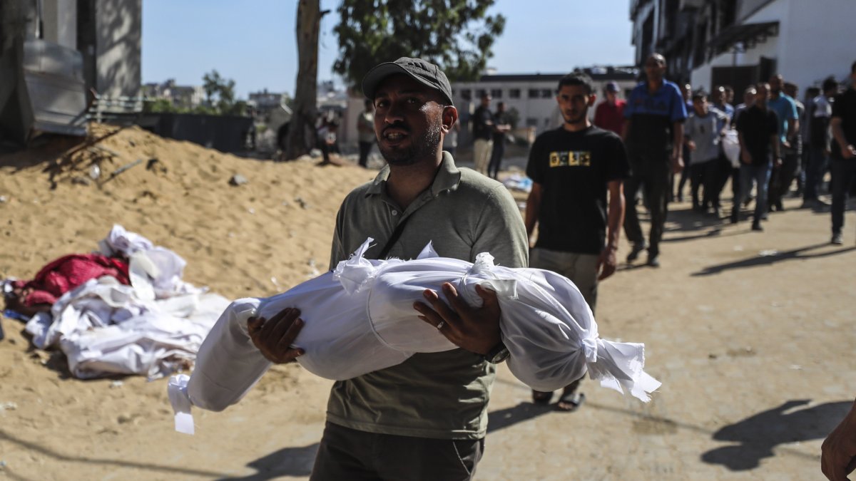 Gazze’de can kaybı 57 bin 418’e yükseldi