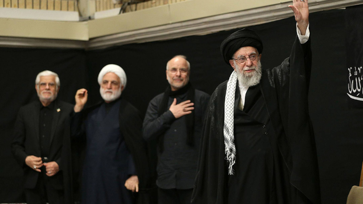 Hamaney, savaşın ardından ilk kez halk karşısına çıktı