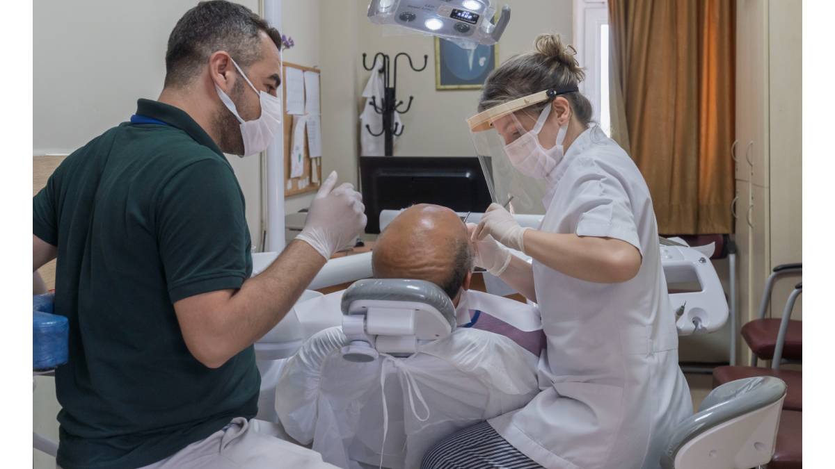 Büyükşehirden erişebilir diş tedavisi hizmeti... Üstelik ambulansla hastaneye ulaşım bile var!