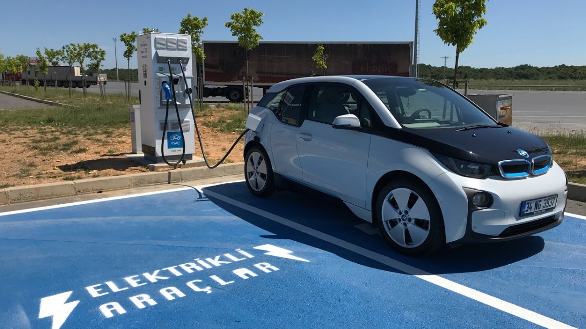 Elektrikli araçlar dizeli solladı: Haziranda satışlar 100 bini aştı, otomobillerin payı yüzde 27’ye yaklaştı
