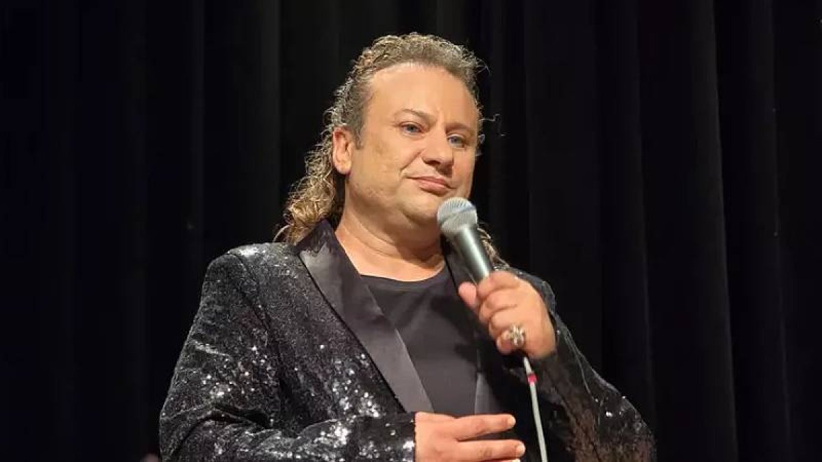 Ses sanatçısı Onur Akay yoğun bakıma alındı