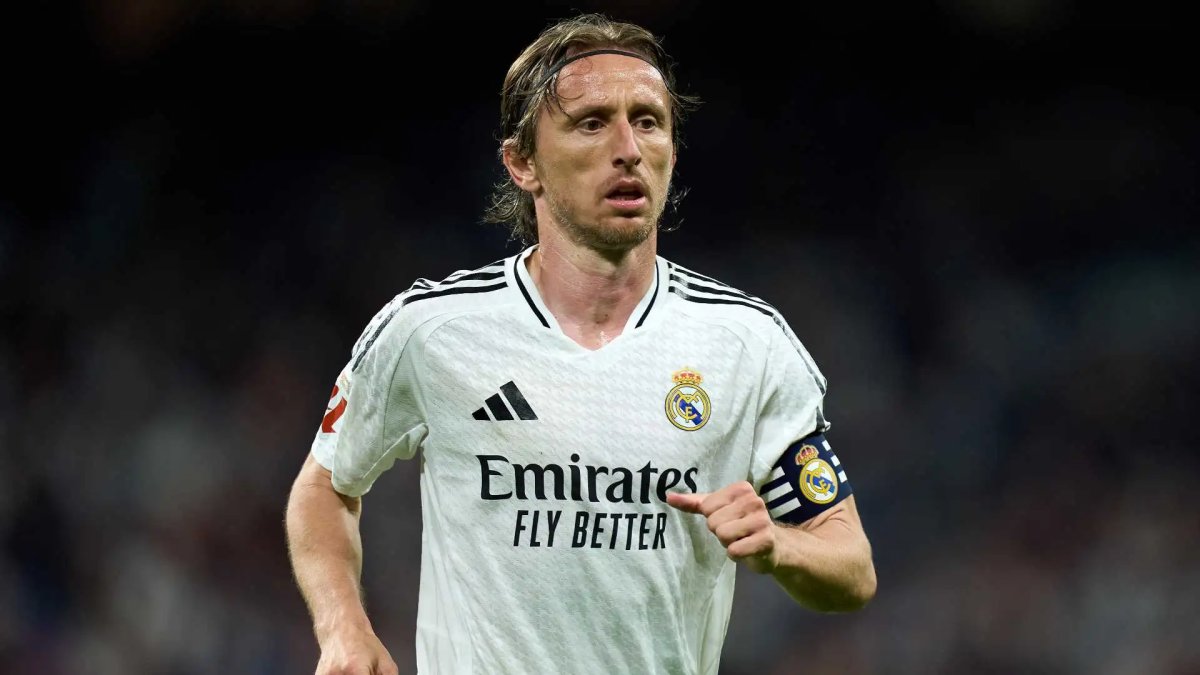 Luka Modric, dünya devine imza attı