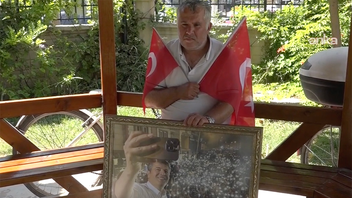 Tutdere’nin serbest bırakıldığını duyan vatandaş gözyaşlarına boğuldu: Başkanım suçsuzdu