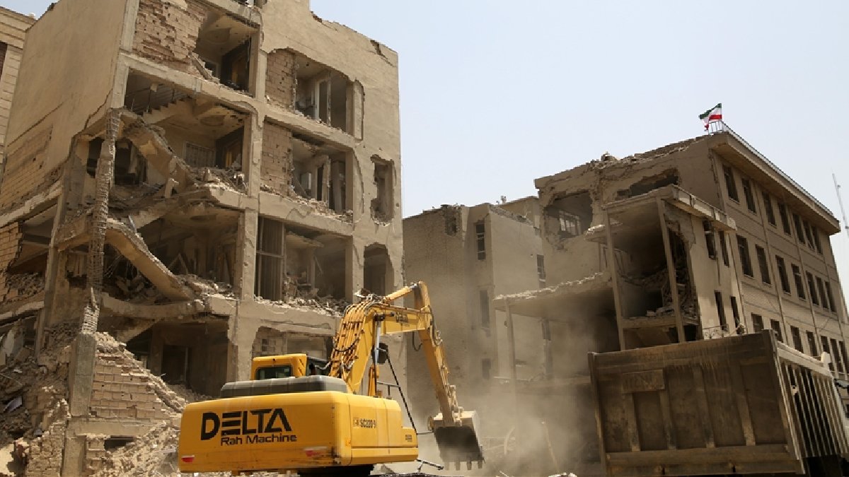 İsrail saldırılarının İran’daki sivil konutlara maliyeti belli oldu