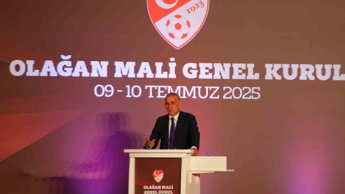 TFF Başkanı İbarhim Hacıosmanoğlu'ndan hakemlere sert uyarı: Kasti hatalardan uzak durun yoksa...