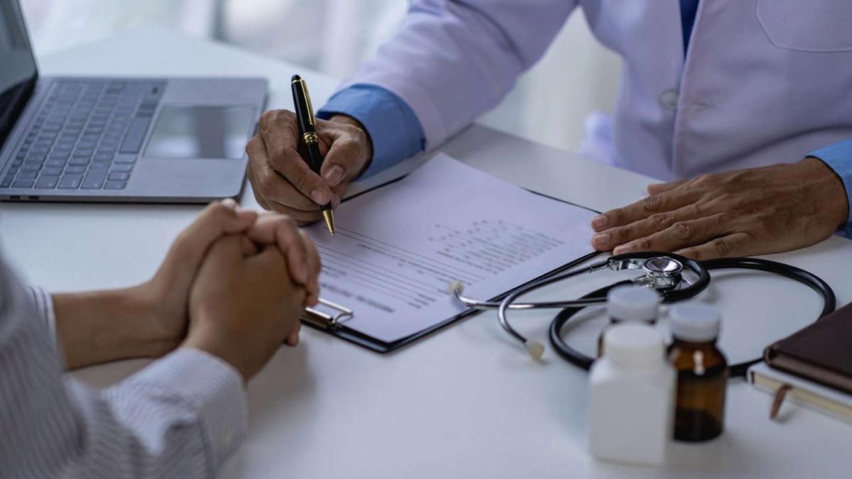 Aile hekimleri için yeni düzenleme: Muayenesiz hasta süresi 6 aydan 1 yıla çıkarıldı