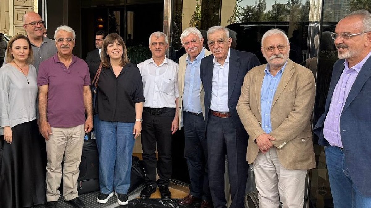 DEM Parti'li Beştaş, Erbil'den fotoğraf paylaştı: Tarihi cumaya hazırız