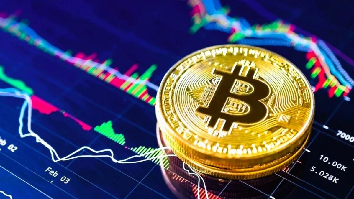 Bitcoin'de tarihi zirve! Fiyat 112 bin doları da aştı, rekor paramparça oldu: İşte yükselişin arkasındaki 3 büyük neden!