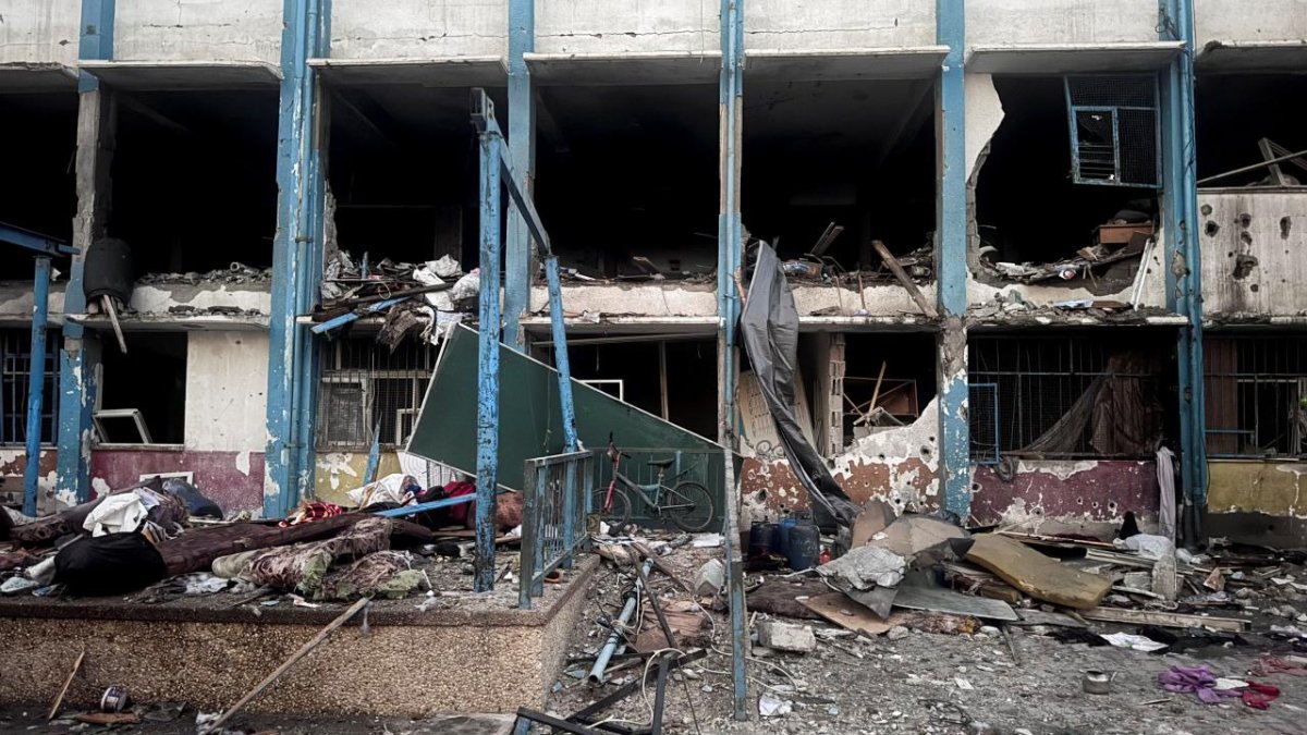 İsrail'den Gazze’de sivillerin sığındığı okula saldırı: 6 ölü, çok sayıda yaralı var