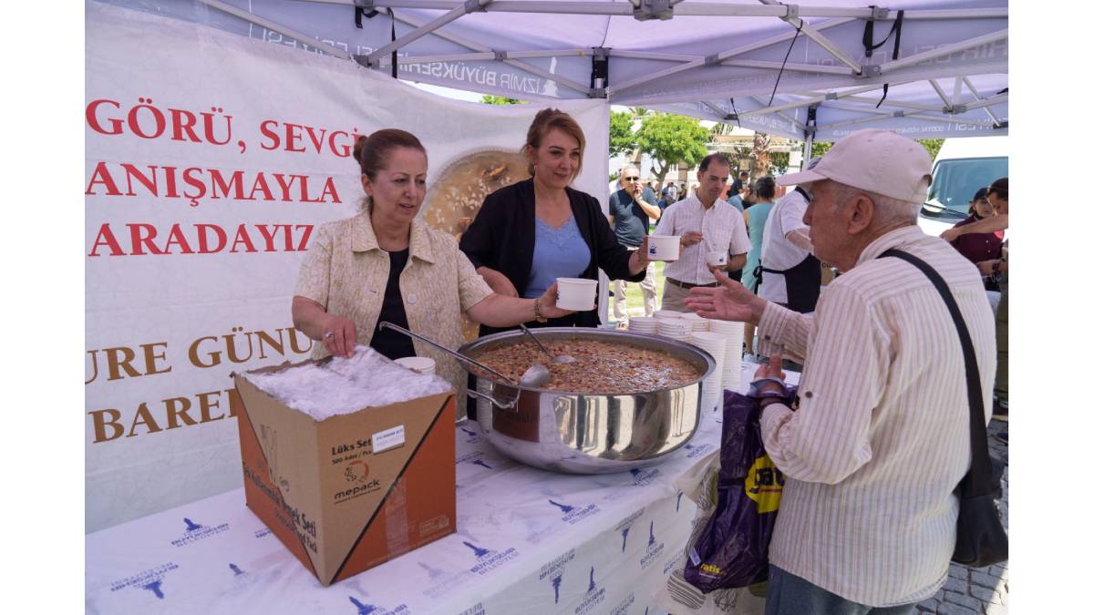 İzmir’de Muharrem ayı bereketi
