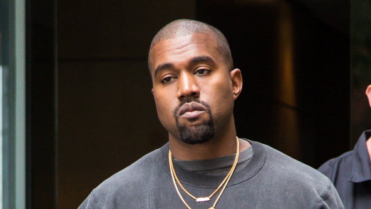 Hitler’i öven şarkı, Kanye West’in festivalini iptal ettirdi