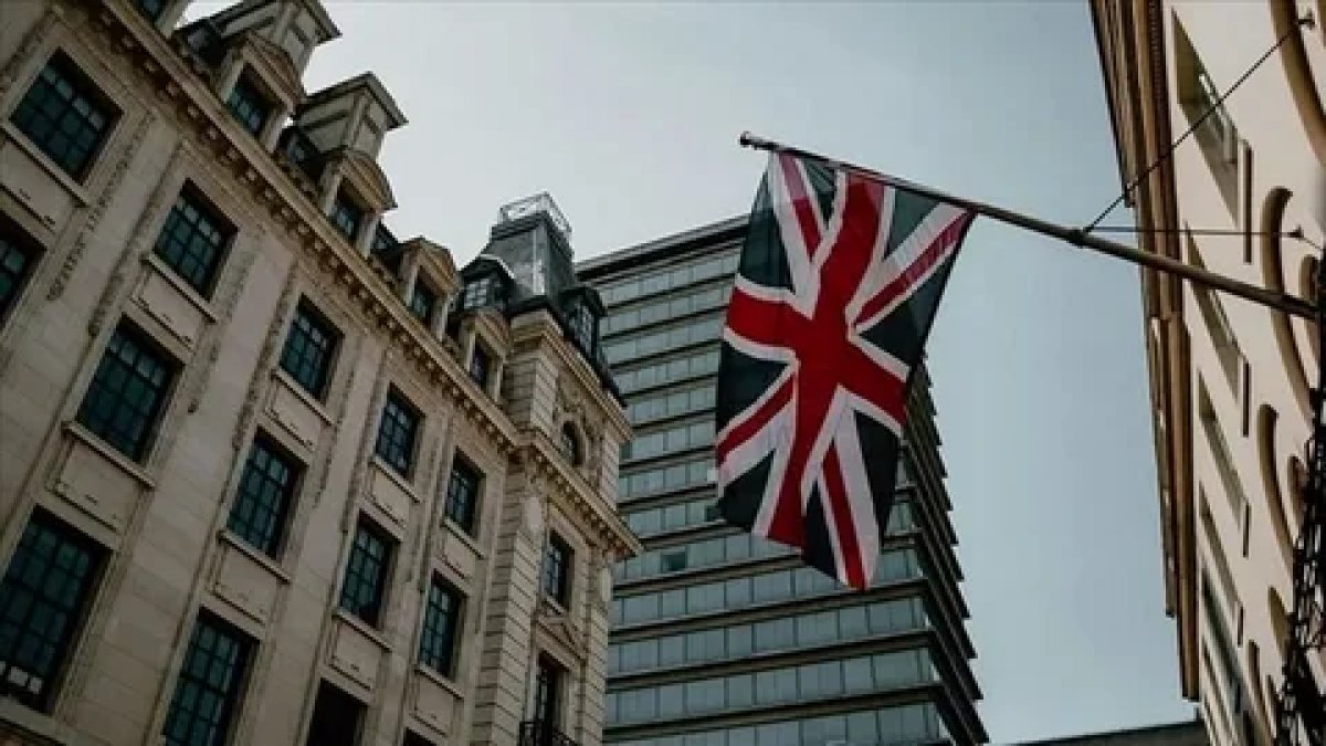 İngiltere ekonomisi mayısta sürpriz şekilde küçüldü