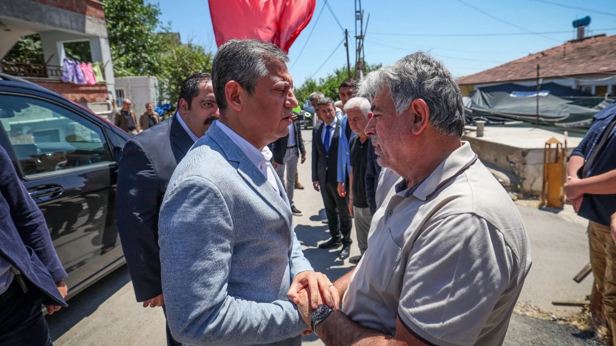 Özel'den Şehit Furkan Sert'in ailesine ziyaret