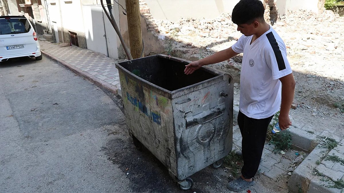 Elazığ'da çöp konteynerinde yeni doğmuş bebek bulundu