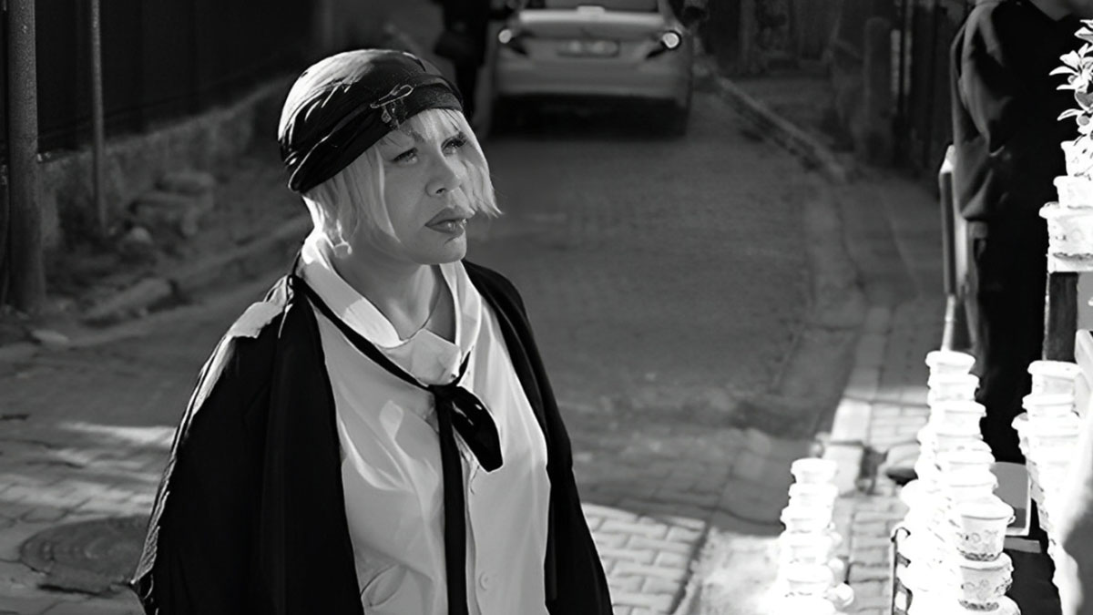 Bu klip çok acayip: Sezen Aksu ve Google'ın sihirli dokunuşu! Minik Serçe'nin dijital dansı