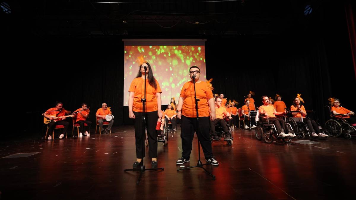 Merkezefendi'de Engelsiz Yaşam Akademisi'nden renkli yılsonu etkinliği